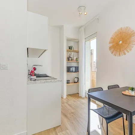Joli - Wifi - Vallier Catane Grenoble